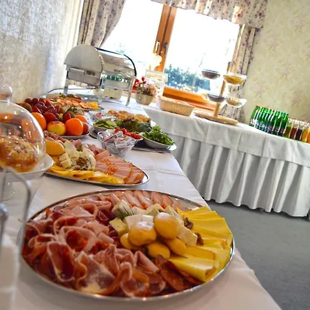 Hoffer Guest house 2*